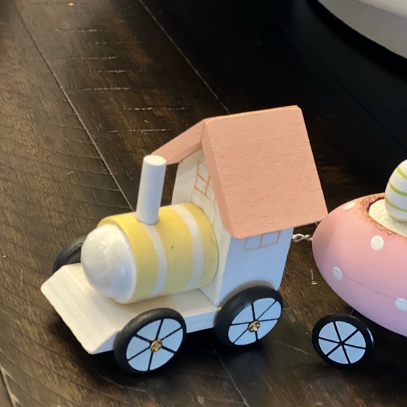 Only 1 Left❗️Easter Train - Picture 8 of 14